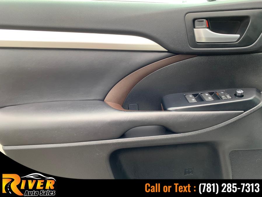 Used Toyota Highlander AWD 4dr V6 XLE (Natl) 2016 | River Auto Sales. Malden, Massachusetts Used Toyota Highlander AWD 4dr V6 XLE (Natl) 2016 | River Auto Sales. Malden, Massachusetts