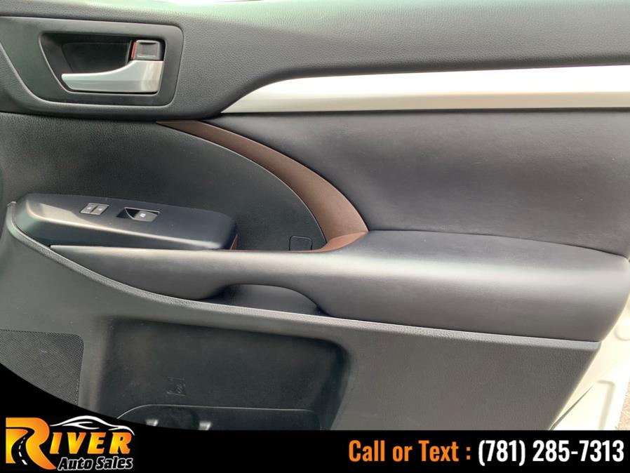 Used Toyota Highlander AWD 4dr V6 XLE (Natl) 2016 | River Auto Sales. Malden, Massachusetts Used Toyota Highlander AWD 4dr V6 XLE (Natl) 2016 | River Auto Sales. Malden, Massachusetts