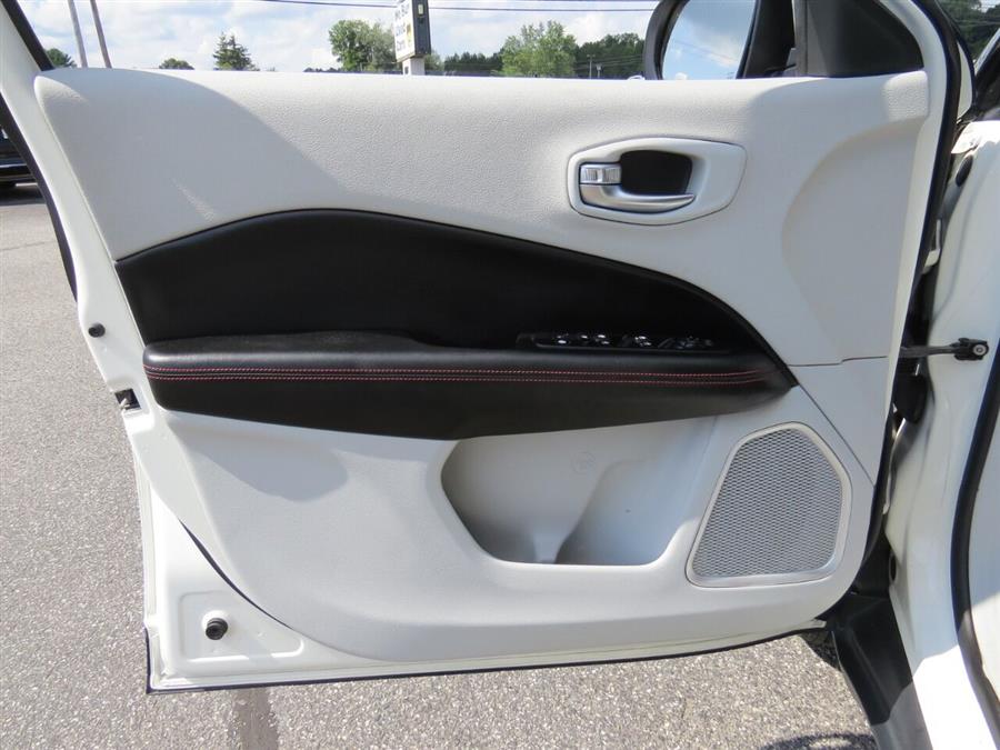 Used Jeep Compass Limited 4x4 4dr SUV 2019 | Lake City Exports Inc. Auburn, Maine Used Jeep Compass Limited 4x4 4dr SUV 2019 | Lake City Exports Inc. Auburn, Maine