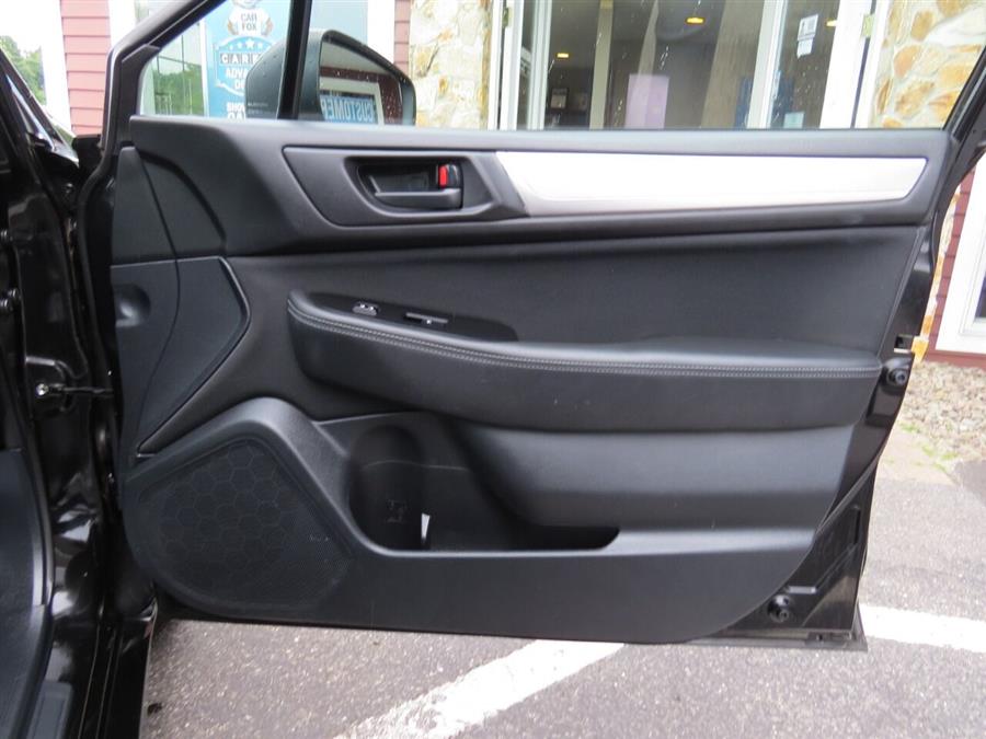 Used Subaru Legacy 2.5i AWD 4dr Sedan 2019 | Lake City Exports Inc. Auburn, Maine Used Subaru Legacy 2.5i AWD 4dr Sedan 2019 | Lake City Exports Inc. Auburn, Maine