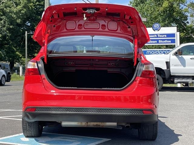 2013 Ford Focus SE, available for sale in Brookfield, Connecticut | Blasius Federal Road. Brookfield, Connecticut 2013 Ford Focus SE, available for sale in Brookfield, Connecticut | Blasius Federal Road. Brookfield, Connecticut