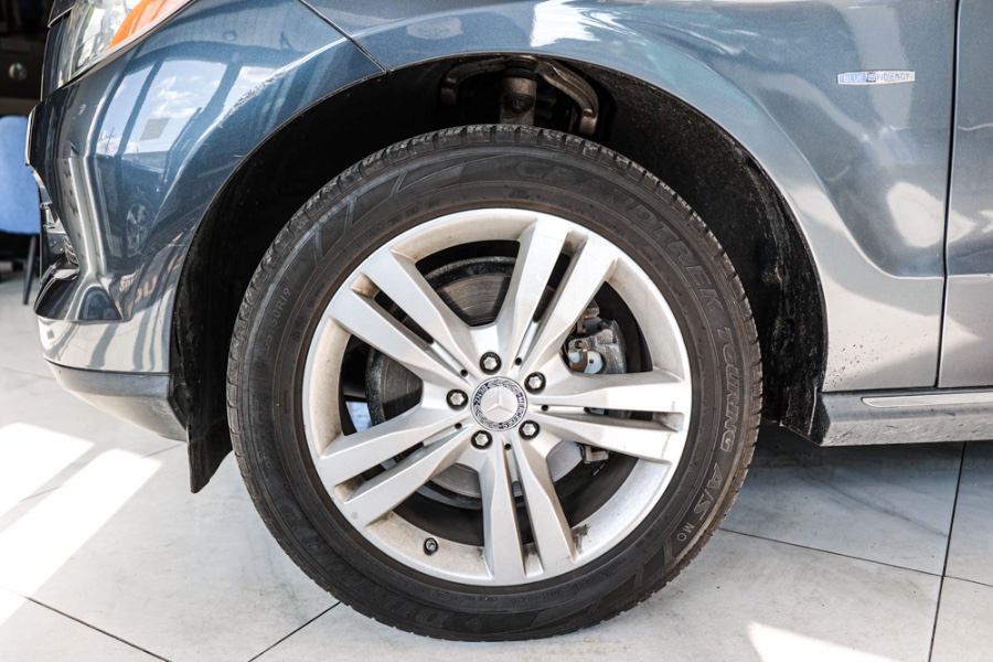 Used Mercedes-Benz M-Class 4MATIC 4dr ML350 2012 | 26 Motors Long Island. ELMONT, New York Used Mercedes-Benz M-Class 4MATIC 4dr ML350 2012 | 26 Motors Long Island. ELMONT, New York
