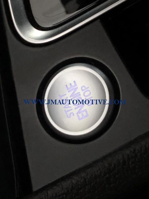 2019 Volkswagen Jetta SE Auto w/SULEV, available for sale in Naugatuck, Connecticut | J&M Automotive Sls&Svc LLC. Naugatuck, Connecticut 2019 Volkswagen Jetta SE Auto w/SULEV, available for sale in Naugatuck, Connecticut | J&M Automotive Sls&Svc LLC. Naugatuck, Connecticut