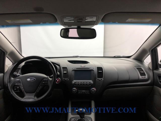 2015 Kia Forte 5-door 5dr HB Auto EX, available for sale in Naugatuck, Connecticut | J&M Automotive Sls&Svc LLC. Naugatuck, Connecticut 2015 Kia Forte 5-door 5dr HB Auto EX, available for sale in Naugatuck, Connecticut | J&M Automotive Sls&Svc LLC. Naugatuck, Connecticut