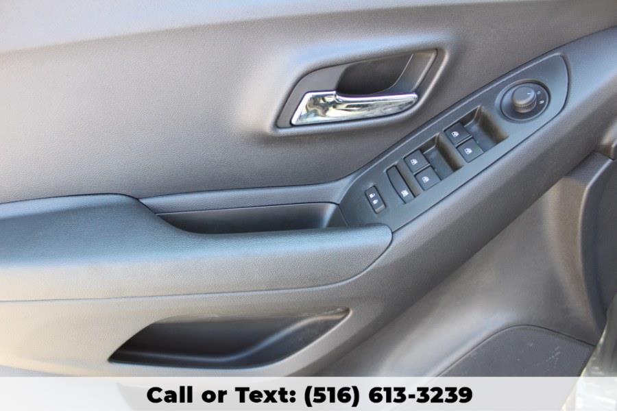 2020 Chevrolet Trax AWD 4dr LT, available for sale in Great Neck, New York | Great Neck Car Buyers & Sellers. Great Neck, New York 2020 Chevrolet Trax AWD 4dr LT, available for sale in Great Neck, New York | Great Neck Car Buyers & Sellers. Great Neck, New York
