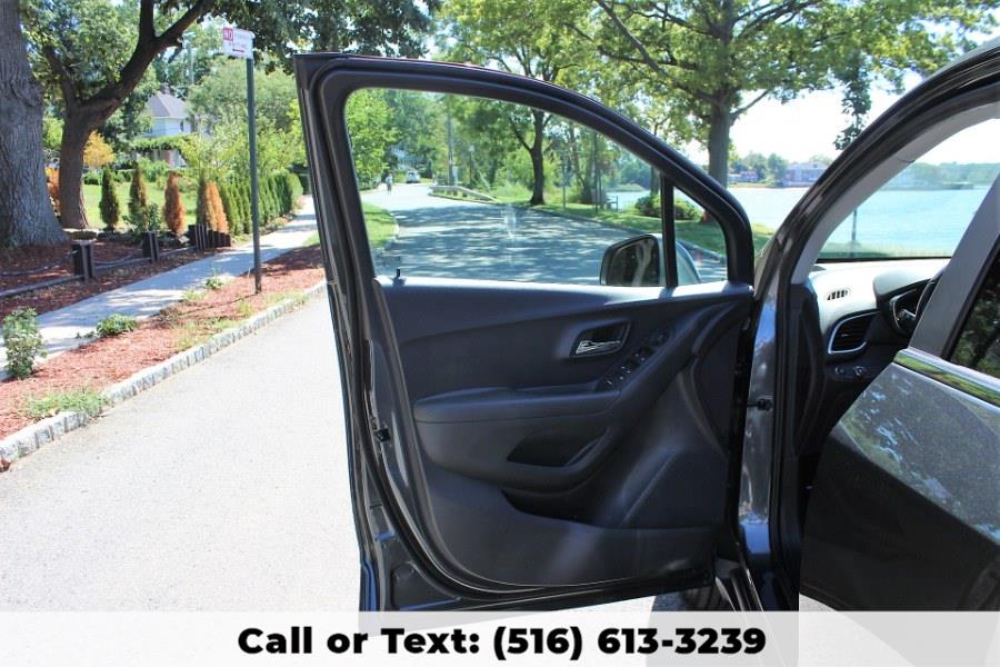 2020 Chevrolet Trax AWD 4dr LT, available for sale in Great Neck, New York | Great Neck Car Buyers & Sellers. Great Neck, New York 2020 Chevrolet Trax AWD 4dr LT, available for sale in Great Neck, New York | Great Neck Car Buyers & Sellers. Great Neck, New York