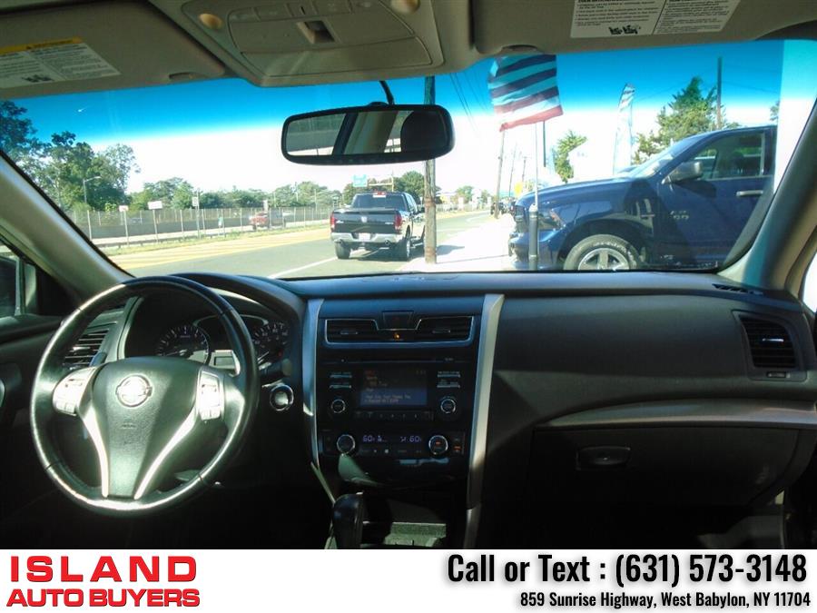 Used Nissan Altima 3.5 SL 4dr Sedan 2013 | Island Auto Buyers. West Babylon, New York Used Nissan Altima 3.5 SL 4dr Sedan 2013 | Island Auto Buyers. West Babylon, New York