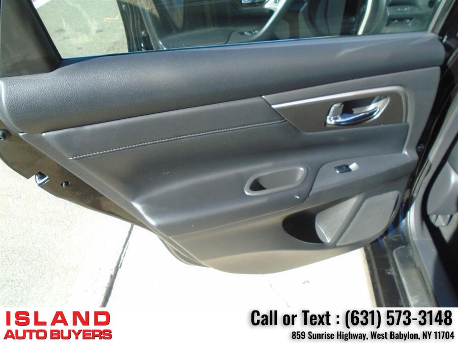 Used Nissan Altima 3.5 SL 4dr Sedan 2013 | Island Auto Buyers. West Babylon, New York Used Nissan Altima 3.5 SL 4dr Sedan 2013 | Island Auto Buyers. West Babylon, New York