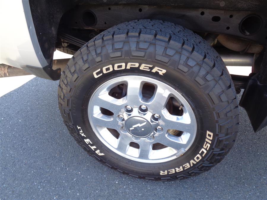 Used Chevrolet Silverado 2500HD 4WD Double Cab 144.2" LT 2015 | Country Auto Sales. Southwick, Massachusetts Used Chevrolet Silverado 2500HD 4WD Double Cab 144.2" LT 2015 | Country Auto Sales. Southwick, Massachusetts