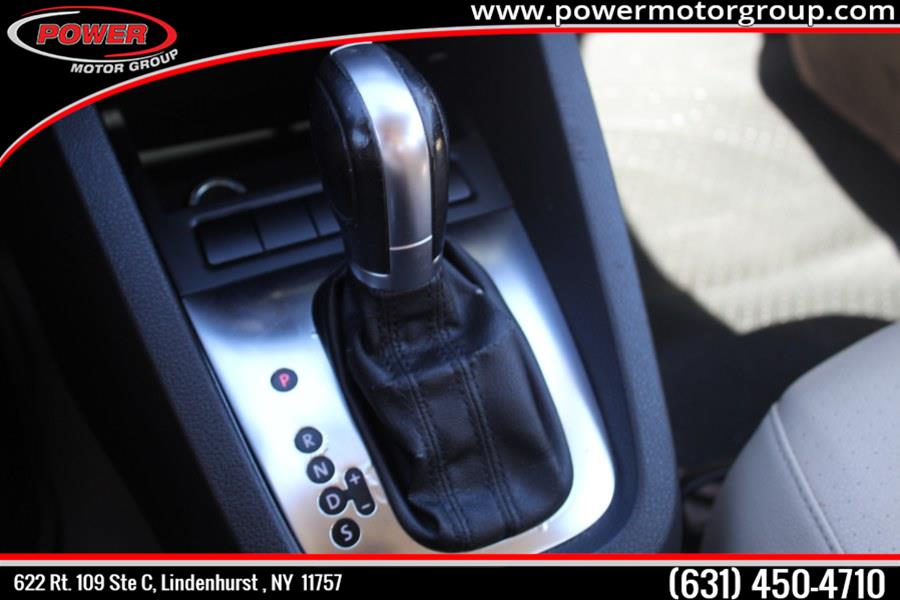 Used Volkswagen Jetta Sedan 4dr Auto SE w/Convenience PZEV 2011 | Power Motor Group. Lindenhurst, New York Used Volkswagen Jetta Sedan 4dr Auto SE w/Convenience PZEV 2011 | Power Motor Group. Lindenhurst, New York