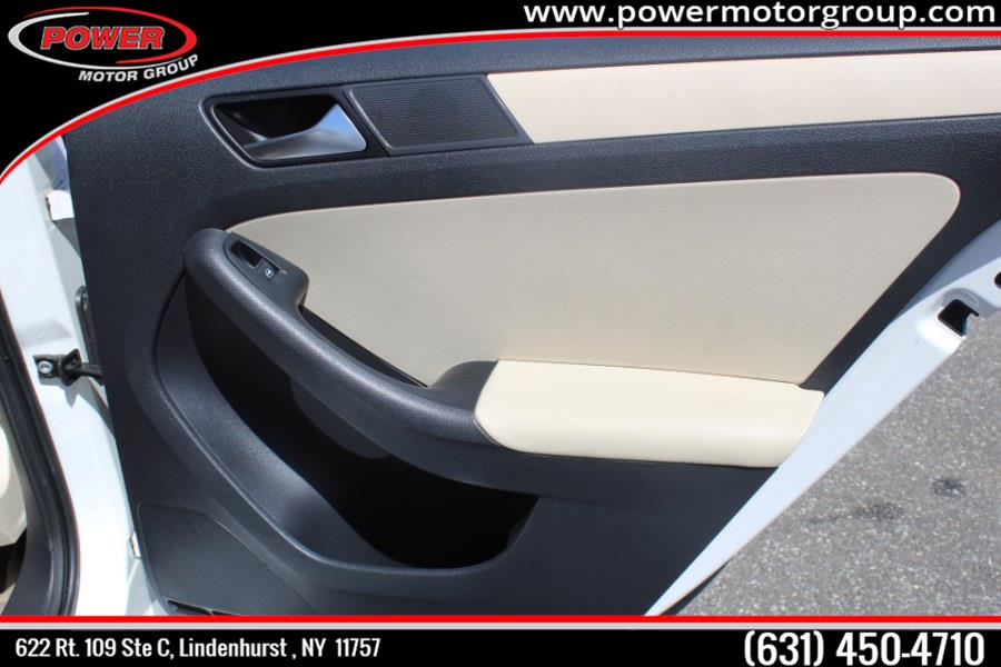 Used Volkswagen Jetta Sedan 4dr Auto SE w/Convenience PZEV 2011 | Power Motor Group. Lindenhurst, New York Used Volkswagen Jetta Sedan 4dr Auto SE w/Convenience PZEV 2011 | Power Motor Group. Lindenhurst, New York