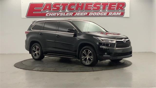 Used Toyota Highlander XLE V6 2016 | Eastchester Motor Cars. Bronx, New York Used Toyota Highlander XLE V6 2016 | Eastchester Motor Cars. Bronx, New York