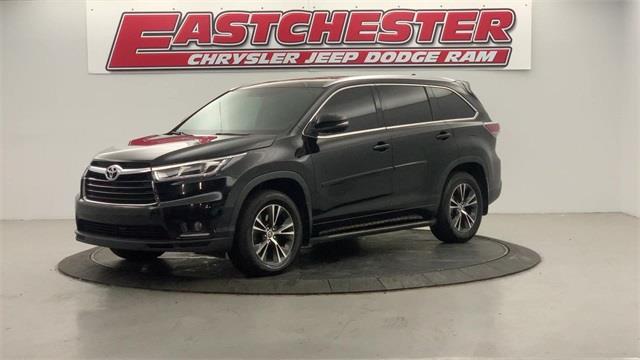 Used Toyota Highlander XLE V6 2016 | Eastchester Motor Cars. Bronx, New York Used Toyota Highlander XLE V6 2016 | Eastchester Motor Cars. Bronx, New York