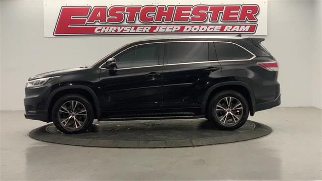 Used Toyota Highlander XLE V6 2016 | Eastchester Motor Cars. Bronx, New York Used Toyota Highlander XLE V6 2016 | Eastchester Motor Cars. Bronx, New York
