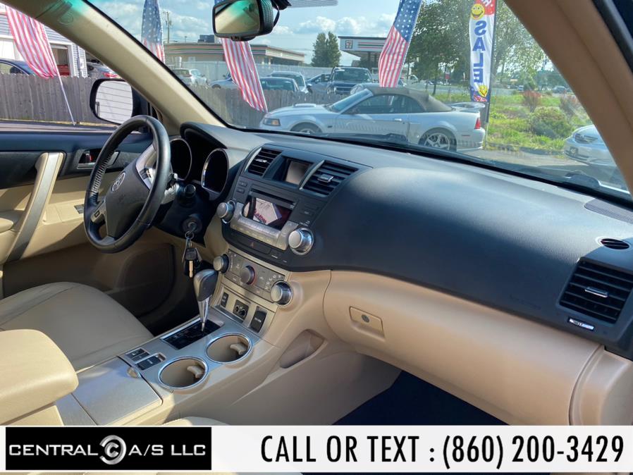 Used Toyota Highlander 4WD 4dr V6 (Natl) 2012 | Central A/S LLC. East Windsor, Connecticut Used Toyota Highlander 4WD 4dr V6 (Natl) 2012 | Central A/S LLC. East Windsor, Connecticut