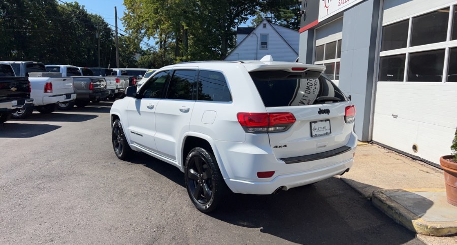 2015 Jeep Grand Cherokee 4WD 4dr Laredo, available for sale in Waterbury, Connecticut | West End Automotive Center. Waterbury, Connecticut 2015 Jeep Grand Cherokee 4WD 4dr Laredo, available for sale in Waterbury, Connecticut | West End Automotive Center. Waterbury, Connecticut