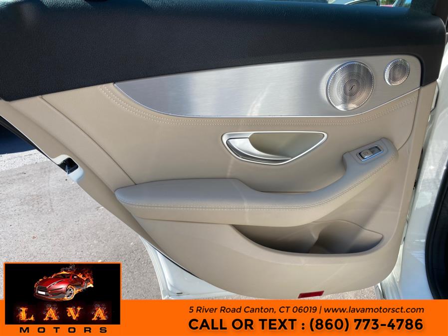 2016 Mercedes-Benz C-Class 4dr Sdn C300 Luxury 4MATIC, available for sale in Canton, Connecticut | Lava Motors. Canton, Connecticut 2016 Mercedes-Benz C-Class 4dr Sdn C300 Luxury 4MATIC, available for sale in Canton, Connecticut | Lava Motors. Canton, Connecticut