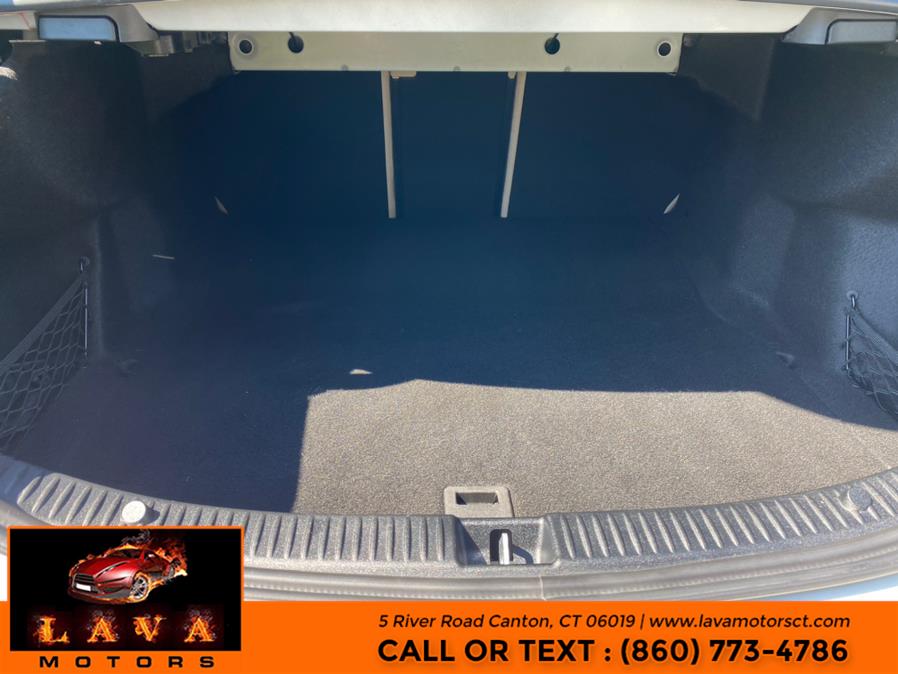 2016 Mercedes-Benz C-Class 4dr Sdn C300 Luxury 4MATIC, available for sale in Canton, Connecticut | Lava Motors. Canton, Connecticut 2016 Mercedes-Benz C-Class 4dr Sdn C300 Luxury 4MATIC, available for sale in Canton, Connecticut | Lava Motors. Canton, Connecticut