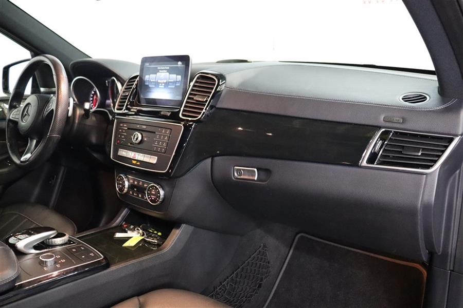 2017 Mercedes-benz Gls 450 4MATIC, available for sale in Paterson, New Jersey | Fast Track Motors. Paterson, New Jersey 2017 Mercedes-benz Gls 450 4MATIC, available for sale in Paterson, New Jersey | Fast Track Motors. Paterson, New Jersey