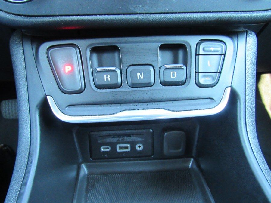 2020 GMC Terrain FWD 4dr SLT, available for sale in Irvington, New Jersey | NJ Used Cars Center. Irvington, New Jersey 2020 GMC Terrain FWD 4dr SLT, available for sale in Irvington, New Jersey | NJ Used Cars Center. Irvington, New Jersey