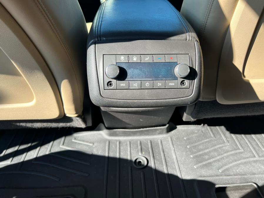 Used Chevrolet Traverse AWD 4dr LTZ 2011 | Prestige Pre-Owned Motors Inc. New Windsor, New York Used Chevrolet Traverse AWD 4dr LTZ 2011 | Prestige Pre-Owned Motors Inc. New Windsor, New York