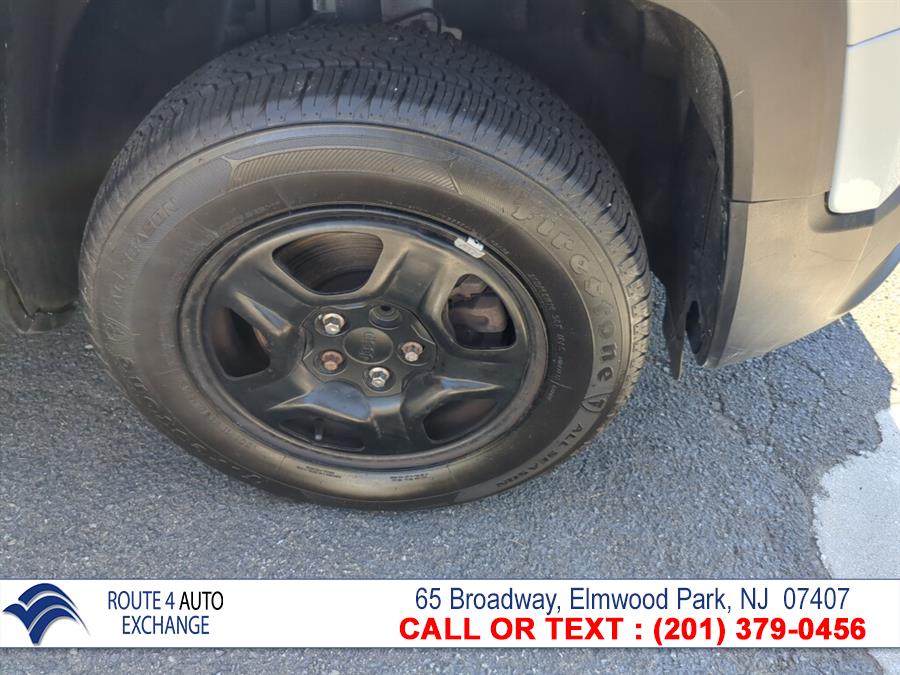 Used Jeep Renegade Sport 4x4 2017 | Route 4 Auto Exchange. Elmwood Park, New Jersey Used Jeep Renegade Sport 4x4 2017 | Route 4 Auto Exchange. Elmwood Park, New Jersey