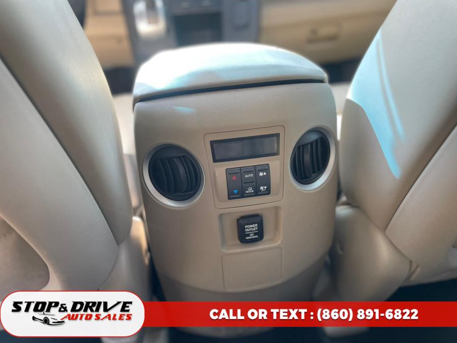 2009 Honda Pilot 4WD 4dr EX-L, available for sale in East Windsor, Connecticut | Stop & Drive Auto Sales. East Windsor, Connecticut 2009 Honda Pilot 4WD 4dr EX-L, available for sale in East Windsor, Connecticut | Stop & Drive Auto Sales. East Windsor, Connecticut