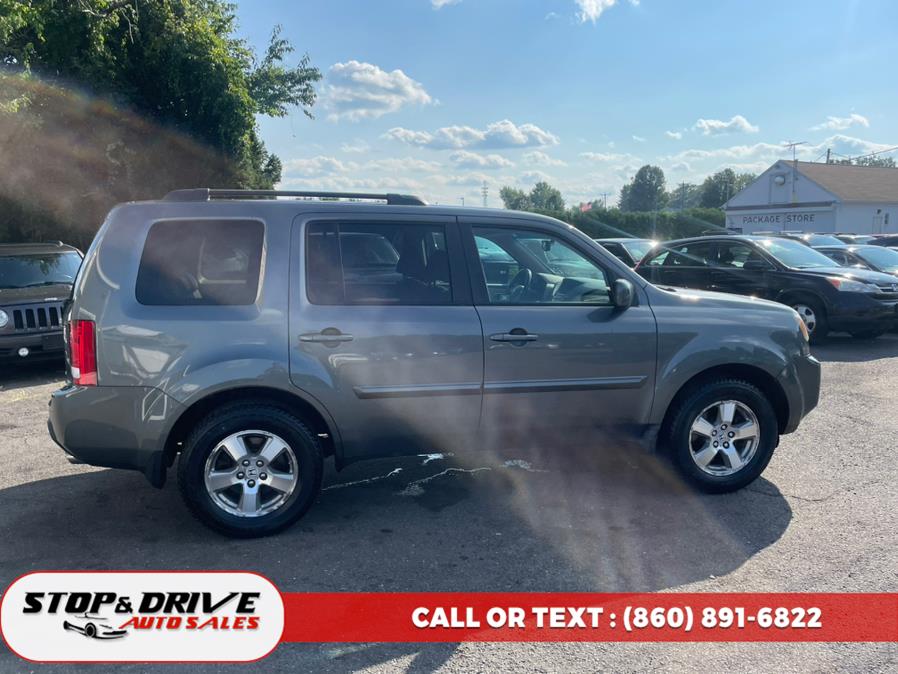 2009 Honda Pilot 4WD 4dr EX-L, available for sale in East Windsor, Connecticut | Stop & Drive Auto Sales. East Windsor, Connecticut 2009 Honda Pilot 4WD 4dr EX-L, available for sale in East Windsor, Connecticut | Stop & Drive Auto Sales. East Windsor, Connecticut