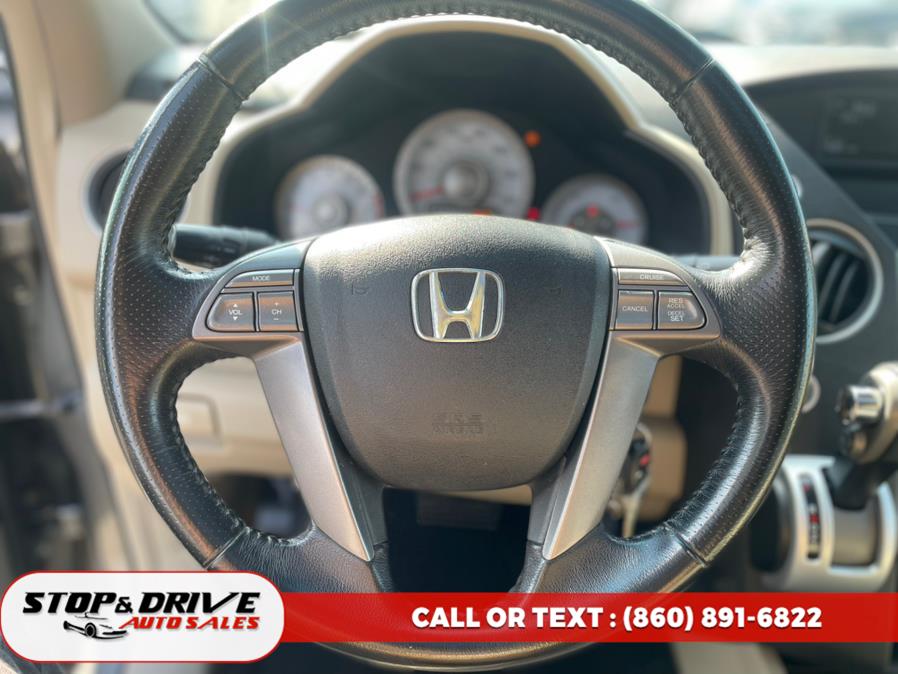 2009 Honda Pilot 4WD 4dr EX-L, available for sale in East Windsor, Connecticut | Stop & Drive Auto Sales. East Windsor, Connecticut 2009 Honda Pilot 4WD 4dr EX-L, available for sale in East Windsor, Connecticut | Stop & Drive Auto Sales. East Windsor, Connecticut