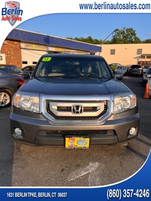 Used Honda Pilot 4WD 4dr Touring w/RES & Navi 2011 | Berlin Auto Sales LLC. Berlin, Connecticut Used Honda Pilot 4WD 4dr Touring w/RES & Navi 2011 | Berlin Auto Sales LLC. Berlin, Connecticut