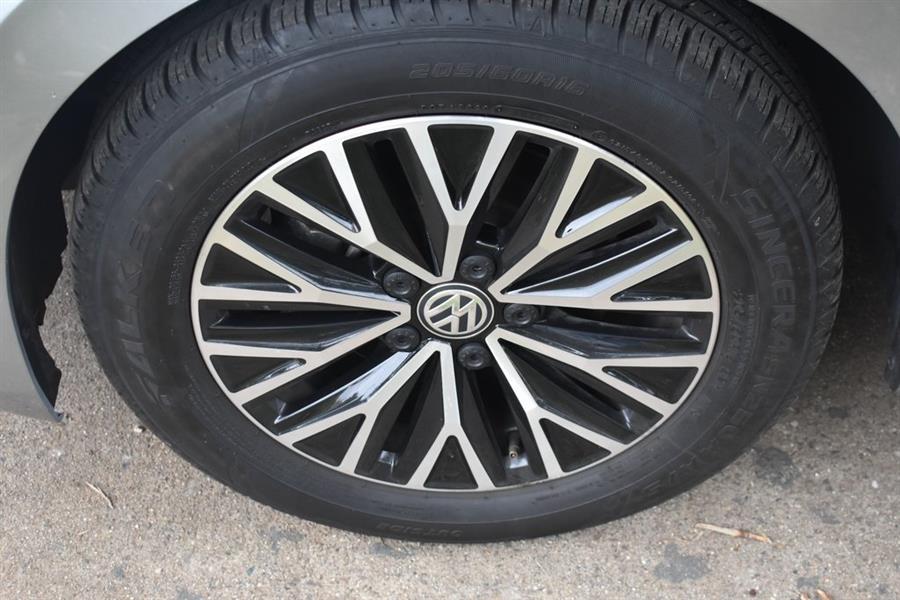 Used Volkswagen Jetta 1.4T SE 2021 | Certified Performance Motors. Valley Stream, New York