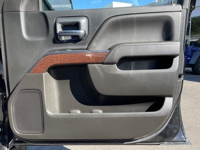 Used GMC Sierra 1500 SLE 2017 | Blasius of Danbury. Danbury, Connecticut Used GMC Sierra 1500 SLE 2017 | Blasius of Danbury. Danbury, Connecticut