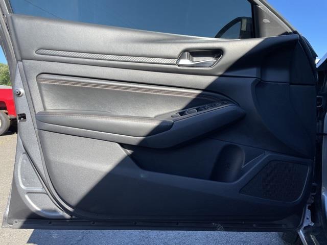 Used Nissan Altima 2.5 SR 2019 | Blasius Federal Road. Brookfield, Connecticut Used Nissan Altima 2.5 SR 2019 | Blasius Federal Road. Brookfield, Connecticut