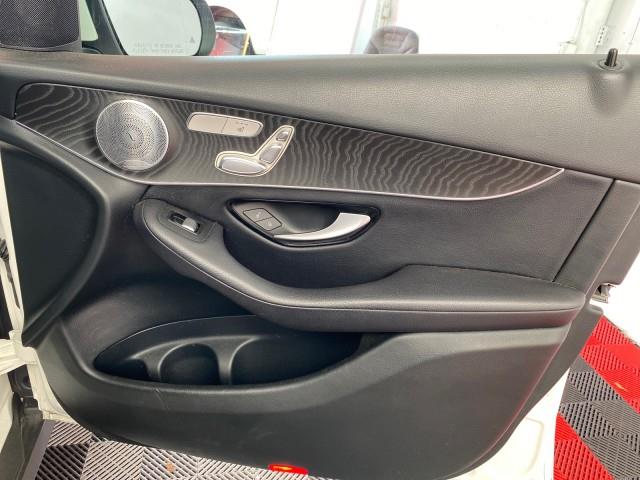 Used Mercedes-benz Glc GLC 300 2017 | Queens Auto Mall. Richmond Hill, New York Used Mercedes-benz Glc GLC 300 2017 | Queens Auto Mall. Richmond Hill, New York
