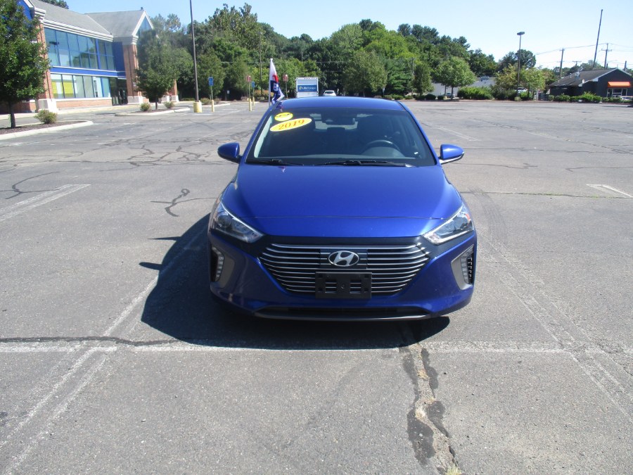 Used Hyundai Ioniq Hybrid SEL Hatchback 2019 | Universal Motors LLC. New Britain, Connecticut Used Hyundai Ioniq Hybrid SEL Hatchback 2019 | Universal Motors LLC. New Britain, Connecticut