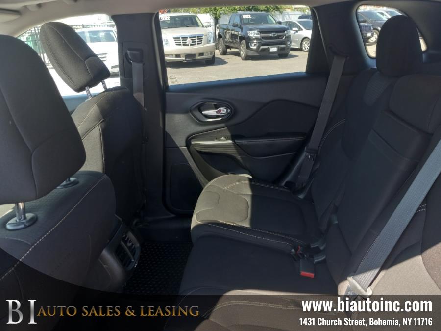 2016 Jeep Cherokee 4WD 4dr Latitude, available for sale in Bohemia, New York | B I Auto Sales. Bohemia, New York 2016 Jeep Cherokee 4WD 4dr Latitude, available for sale in Bohemia, New York | B I Auto Sales. Bohemia, New York