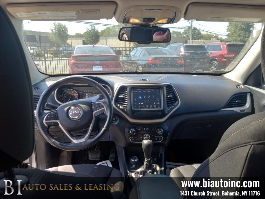 2016 Jeep Cherokee 4WD 4dr Latitude, available for sale in Bohemia, New York | B I Auto Sales. Bohemia, New York 2016 Jeep Cherokee 4WD 4dr Latitude, available for sale in Bohemia, New York | B I Auto Sales. Bohemia, New York
