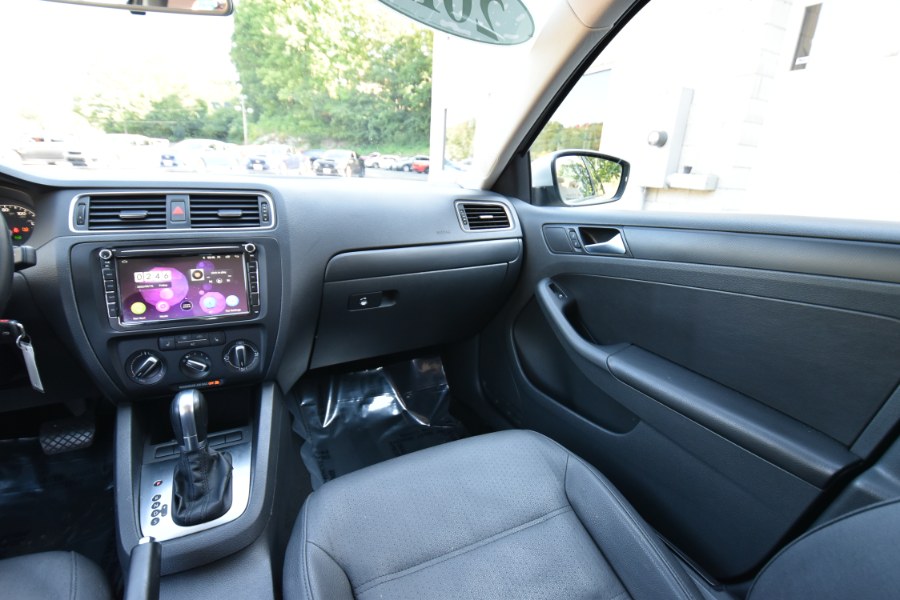 Used Volkswagen Jetta Sedan 4dr Auto SE w/Convenience PZEV 2011 | Highline Car Connection. Waterbury, Connecticut Used Volkswagen Jetta Sedan 4dr Auto SE w/Convenience PZEV 2011 | Highline Car Connection. Waterbury, Connecticut