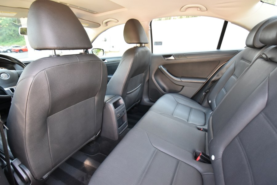 Used Volkswagen Jetta Sedan 4dr Auto SE w/Convenience PZEV 2011 | Highline Car Connection. Waterbury, Connecticut Used Volkswagen Jetta Sedan 4dr Auto SE w/Convenience PZEV 2011 | Highline Car Connection. Waterbury, Connecticut