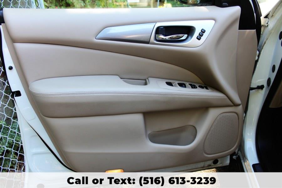 2020 Nissan Pathfinder 4x4 SL, available for sale in Great Neck, New York | Great Neck Car Buyers & Sellers. Great Neck, New York 2020 Nissan Pathfinder 4x4 SL, available for sale in Great Neck, New York | Great Neck Car Buyers & Sellers. Great Neck, New York