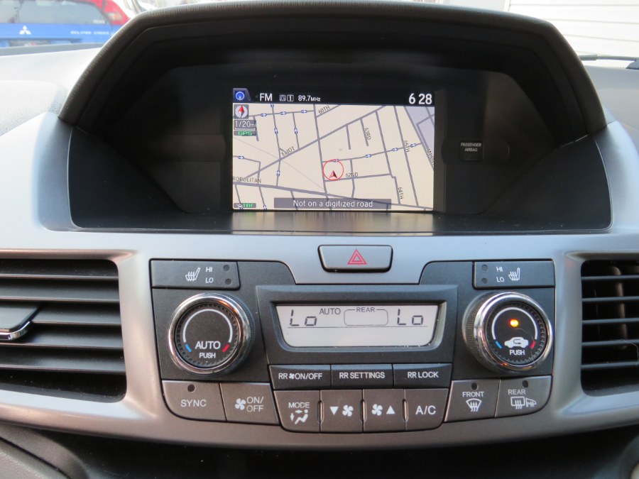 2015 Honda Odyssey EX-L W Navi, available for sale in Middle Village, New York | Road Masters II INC. Middle Village, New York 2015 Honda Odyssey EX-L W Navi, available for sale in Middle Village, New York | Road Masters II INC. Middle Village, New York