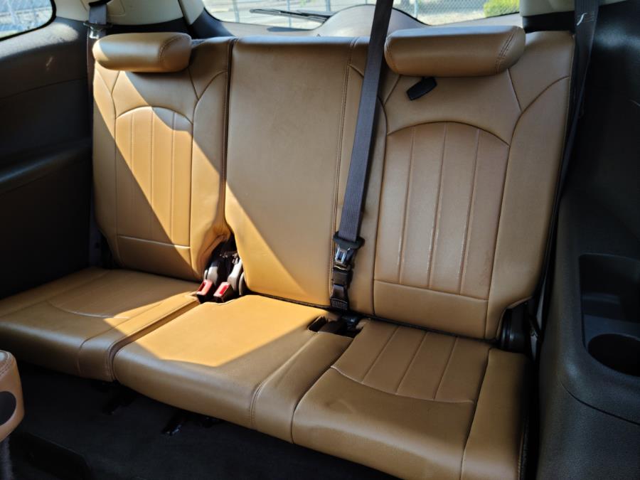 2014 Buick Enclave AWD 4dr Premium, available for sale in Milford, Connecticut | Chip's Auto Sales Inc. Milford, Connecticut 2014 Buick Enclave AWD 4dr Premium, available for sale in Milford, Connecticut | Chip's Auto Sales Inc. Milford, Connecticut