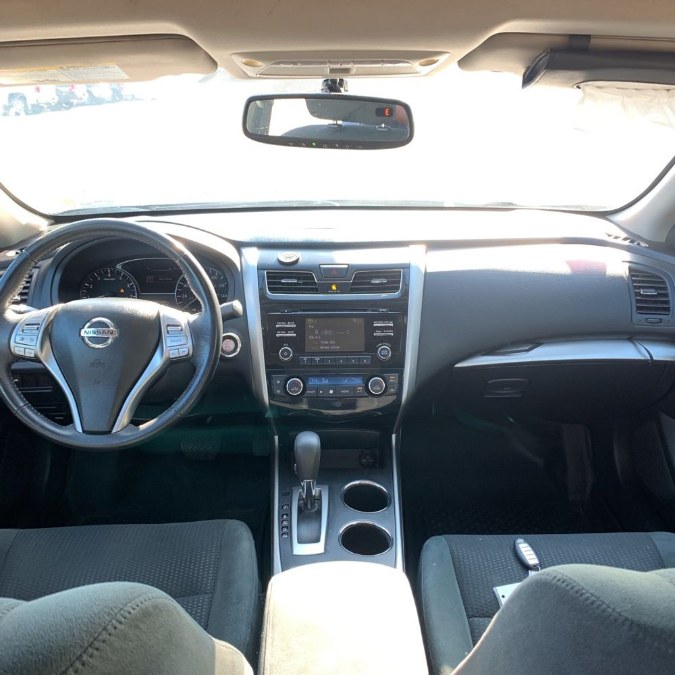 Used Nissan Altima 4dr Sdn I4 2.5 S 2015 | Top Line Auto Inc.. Brooklyn, New York Used Nissan Altima 4dr Sdn I4 2.5 S 2015 | Top Line Auto Inc.. Brooklyn, New York