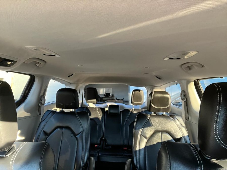 Used Chrysler Pacifica Touring L FWD 2022 | Inman Motors Sales. Medford, Massachusetts Used Chrysler Pacifica Touring L FWD 2022 | Inman Motors Sales. Medford, Massachusetts
