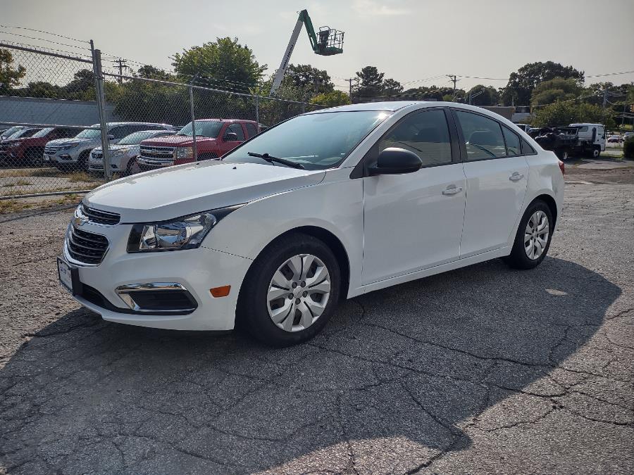 Used Chevrolet Cruze 4dr Sdn Auto LS 2015 | Dealertown Auto Wholesalers. Milford, Connecticut Used Chevrolet Cruze 4dr Sdn Auto LS 2015 | Dealertown Auto Wholesalers. Milford, Connecticut
