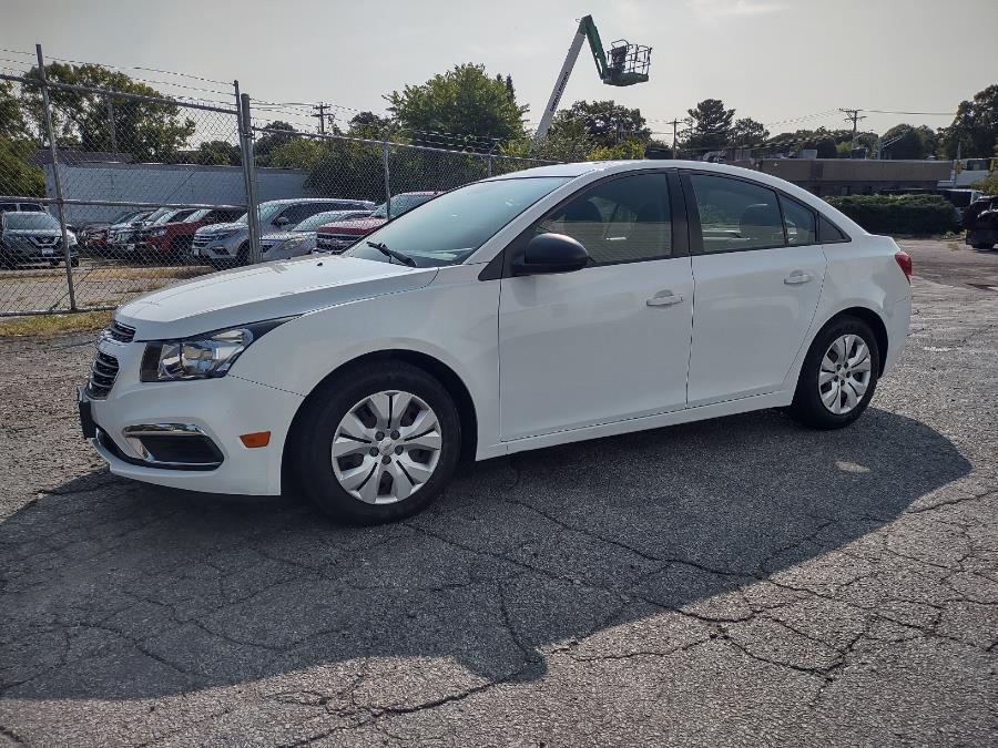 Used Chevrolet Cruze 4dr Sdn Auto LS 2015 | Dealertown Auto Wholesalers. Milford, Connecticut Used Chevrolet Cruze 4dr Sdn Auto LS 2015 | Dealertown Auto Wholesalers. Milford, Connecticut