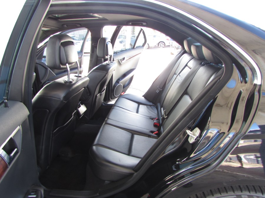 Used Mercedes-Benz C-Class 4dr Sdn C 300 Sport 4MATIC 2011 | VIP Auto Enterprise, Inc. Orlando, Florida Used Mercedes-Benz C-Class 4dr Sdn C 300 Sport 4MATIC 2011 | VIP Auto Enterprise, Inc. Orlando, Florida