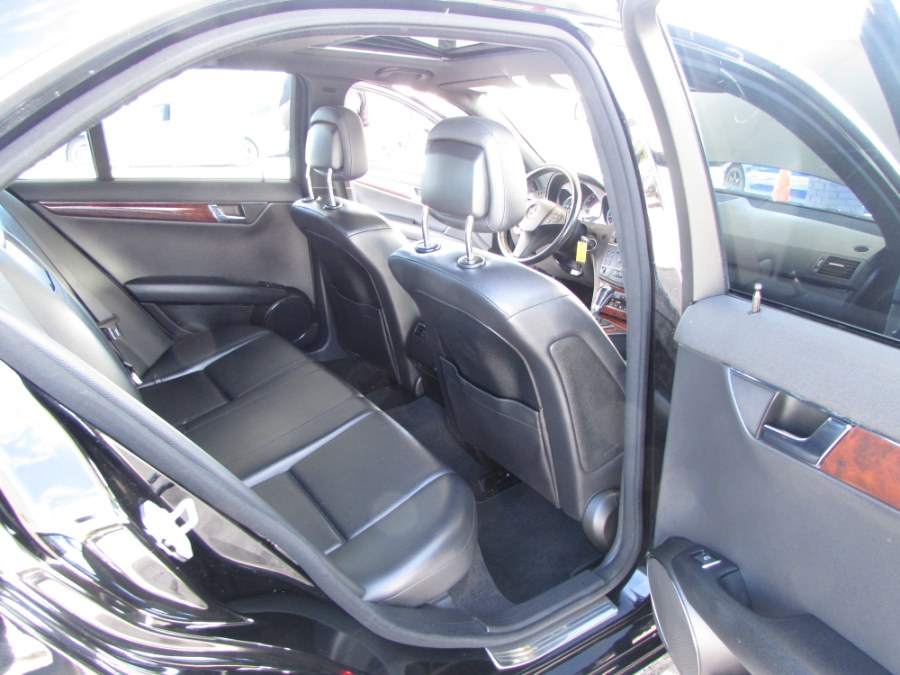 Used Mercedes-Benz C-Class 4dr Sdn C 300 Sport 4MATIC 2011 | VIP Auto Enterprise, Inc. Orlando, Florida Used Mercedes-Benz C-Class 4dr Sdn C 300 Sport 4MATIC 2011 | VIP Auto Enterprise, Inc. Orlando, Florida