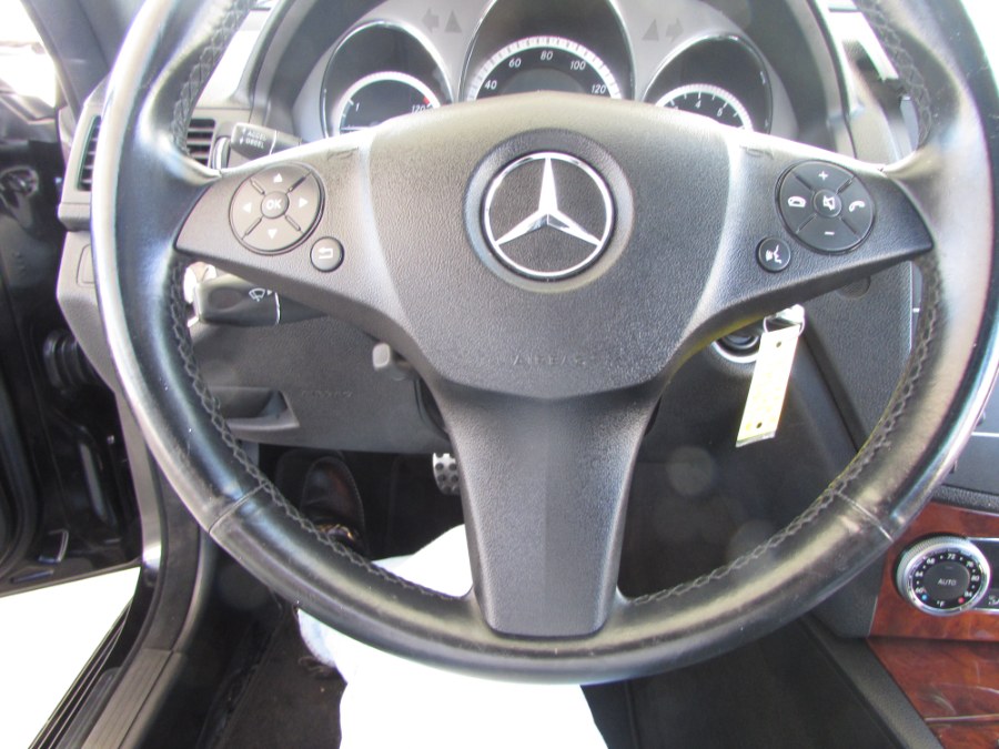 Used Mercedes-Benz C-Class 4dr Sdn C 300 Sport 4MATIC 2011 | VIP Auto Enterprise, Inc. Orlando, Florida Used Mercedes-Benz C-Class 4dr Sdn C 300 Sport 4MATIC 2011 | VIP Auto Enterprise, Inc. Orlando, Florida