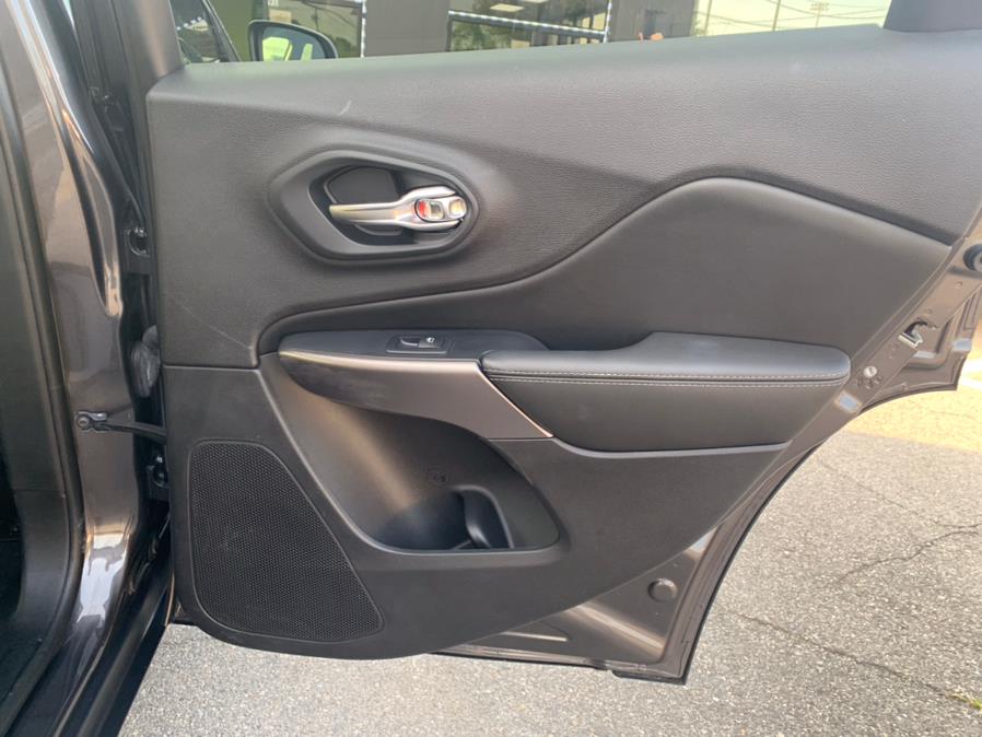 2019 Jeep Cherokee Limited 4x4, available for sale in Lodi, New Jersey | European Auto Expo. Lodi, New Jersey 2019 Jeep Cherokee Limited 4x4, available for sale in Lodi, New Jersey | European Auto Expo. Lodi, New Jersey